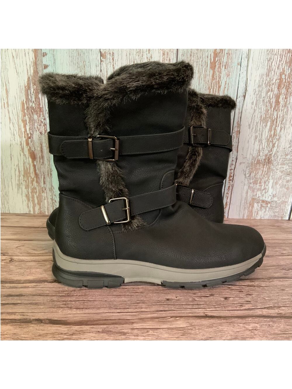 Dream Pairs NWOT Women's Black Buckle Boots Fur Trim Size 9.5